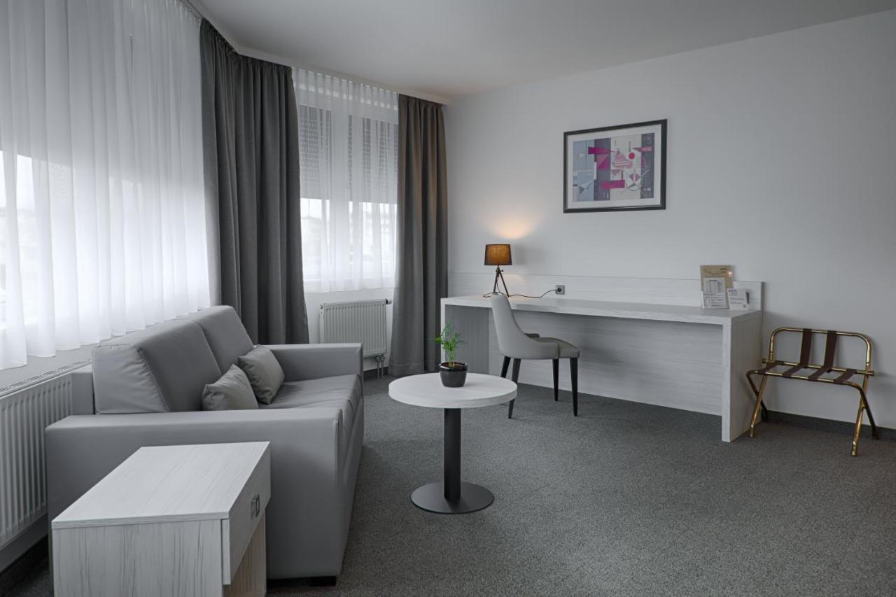 Hotel Townhouse Далевиц Экстерьер фото